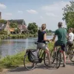 Regionale activiteiten in Nederland tijdens een fietstocht door het Nederlandse landschap
